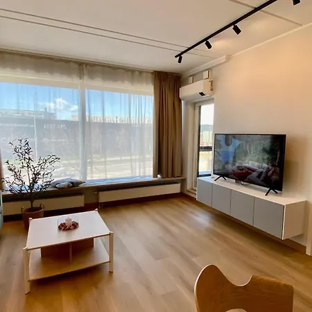 Lootsi Haven - Modern City Apartment With Free Parking Apartment Tallinn