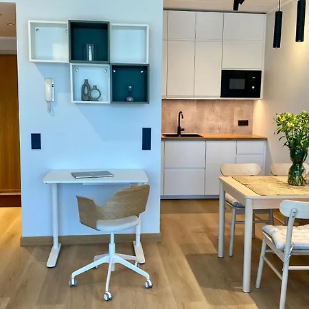 Apartment Lootsi Haven - Modern City Apartment With Free Parking *