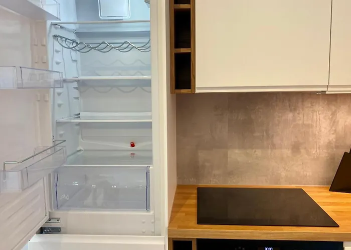 Lootsi Haven - Modern With Free Parking * 탈린