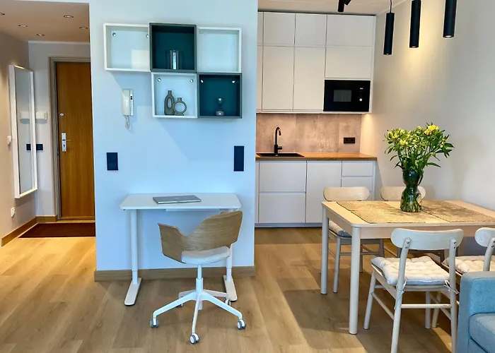 Apartment Lootsi Haven - Modern With Free Parking *