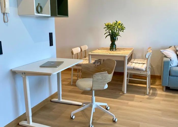 Apartment Lootsi Haven - Modern With Free Parking